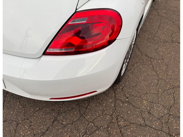 VOLKSWAGEN VOLKSWAGEN The BEETLE 2015