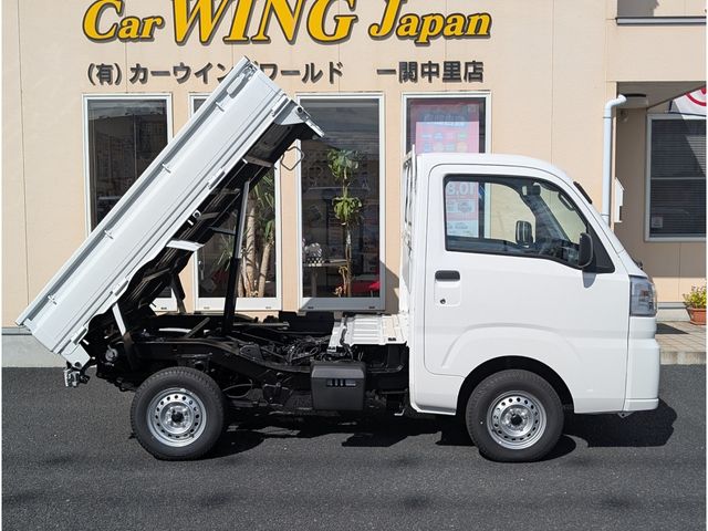 DAIHATSU HIJET truck 4WD 2025