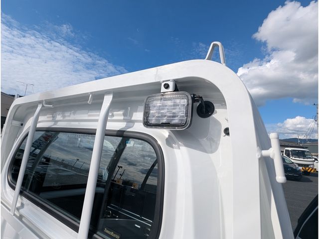 DAIHATSU HIJET truck 4WD 2025