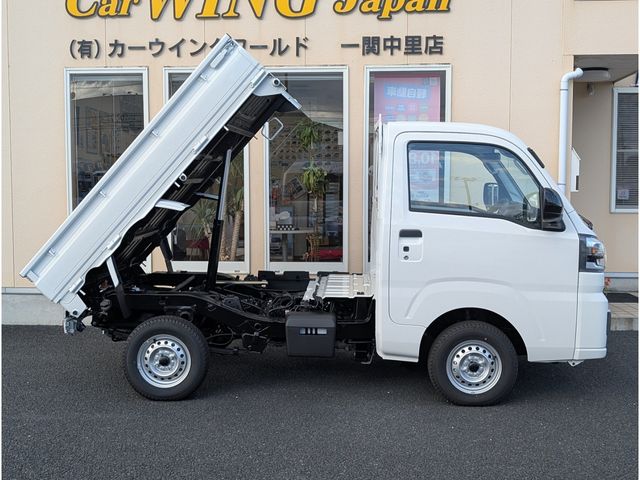 DAIHATSU HIJET truck 4WD 2025