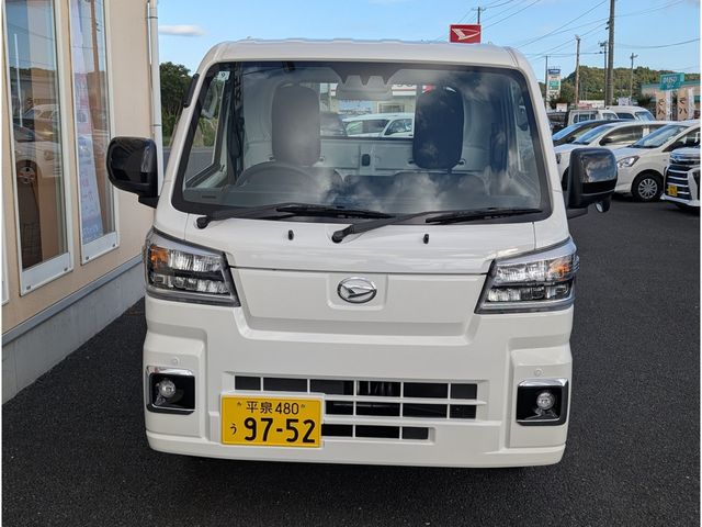 DAIHATSU HIJET truck 4WD 2025