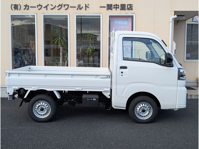 DAIHATSU HIJET truck 4WD 2025