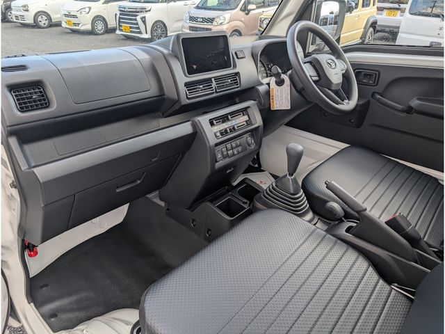 DAIHATSU HIJET truck 4WD 2025