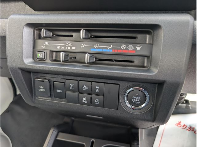 DAIHATSU HIJET truck 4WD 2025