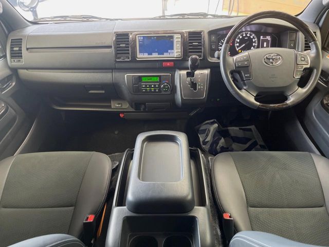 TOYOTA HIACE van 2WD 2024