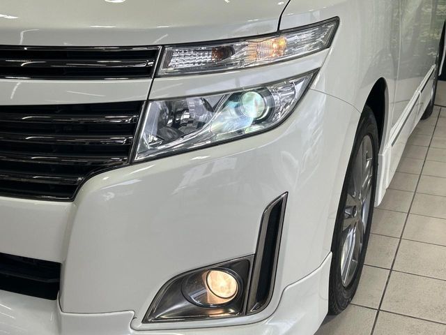 NISSAN ELGRAND 2012