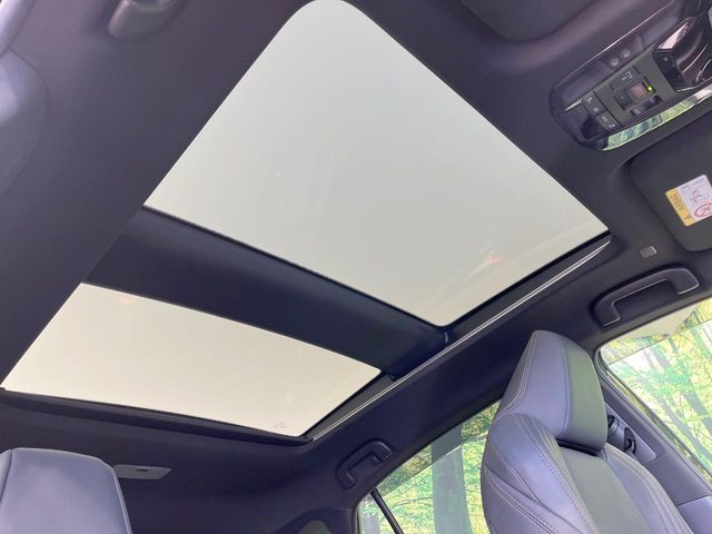 TOYOTA HARRIER HYBRID 2023