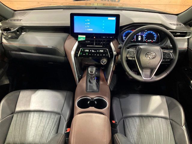 TOYOTA HARRIER 2WD 2023