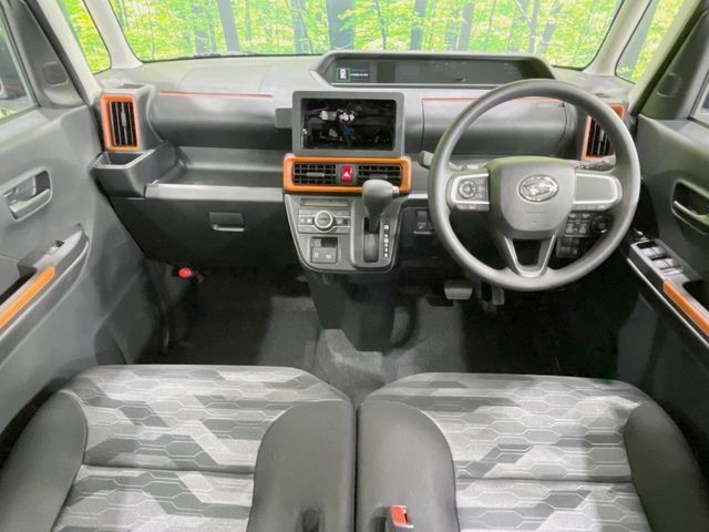 DAIHATSU TANTO FAN CROSS 2024