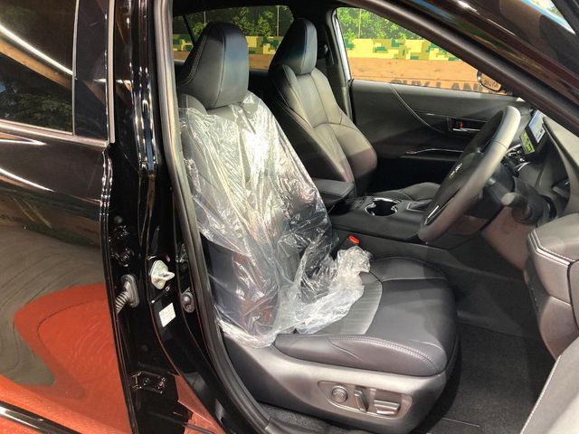 TOYOTA HARRIER HYBRID 2025