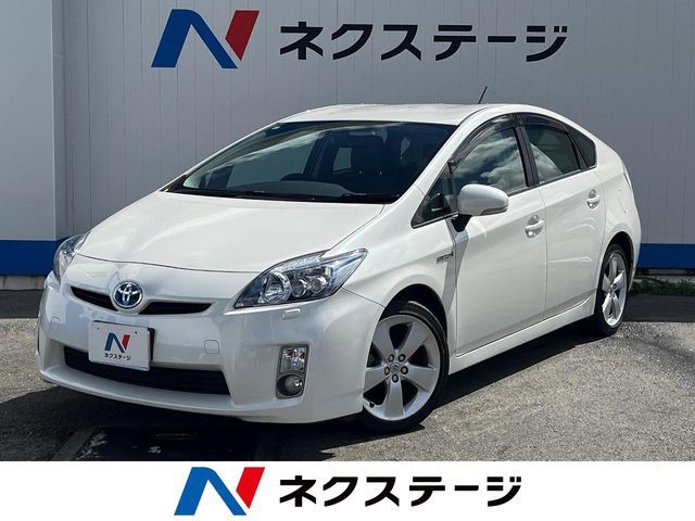 TOYOTA PRIUS 2011