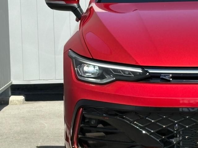 VOLKSWAGEN VOLKSWAGEN GOLF VARIANT 2025