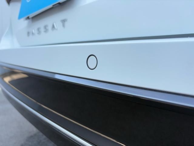 VOLKSWAGEN VOLKSWAGEN PASSAT wagon 2024