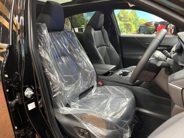 TOYOTA HARRIER HYBRID 2025