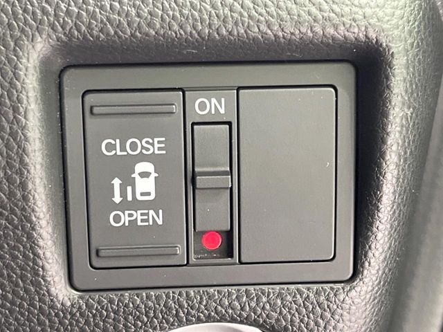 HONDA N BOX CUSTOM 2018