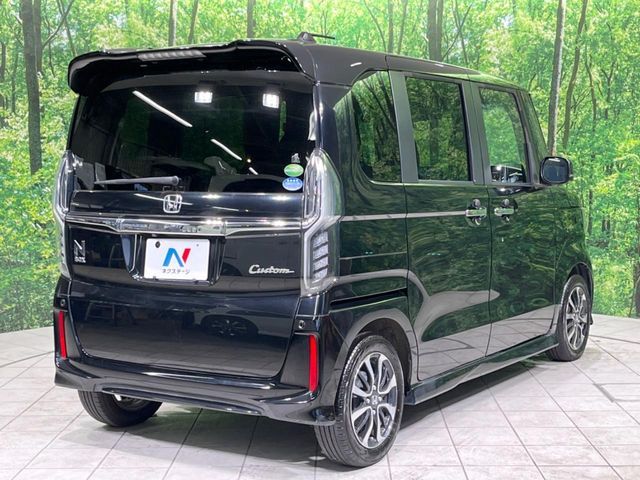 HONDA N BOX CUSTOM 2018