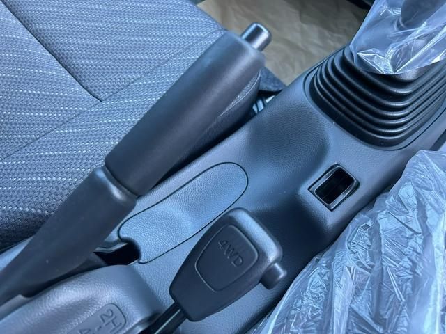 SUZUKI CARRY truck 4WD 2025