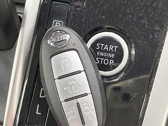 NISSAN SERENA  S-HYBRID 4WD 2017