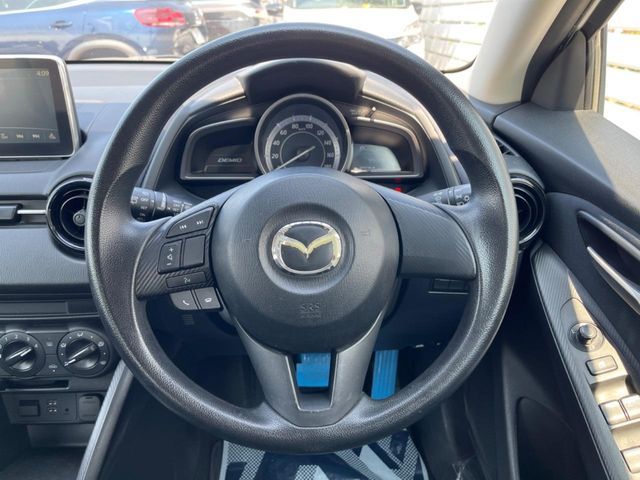 MAZDA DEMIO 2015
