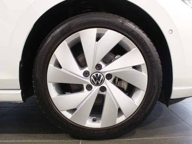 VOLKSWAGEN VOLKSWAGEN GOLF 2022