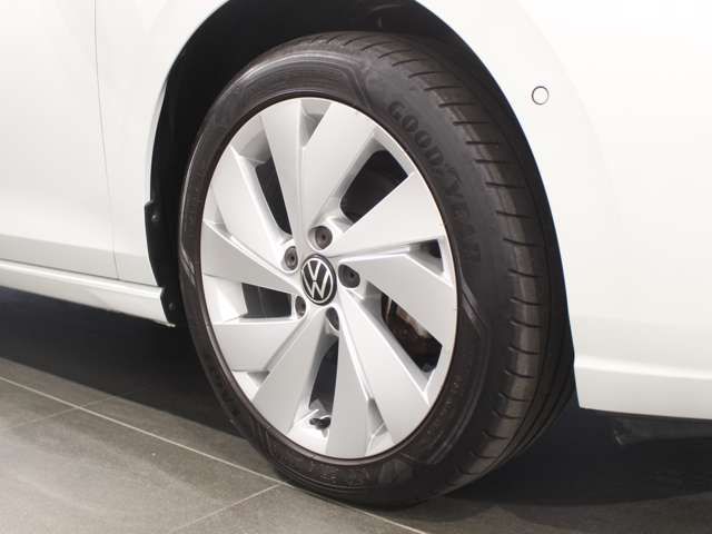 VOLKSWAGEN VOLKSWAGEN GOLF 2022