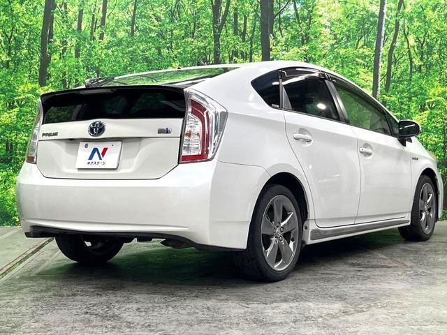 TOYOTA PRIUS 2012