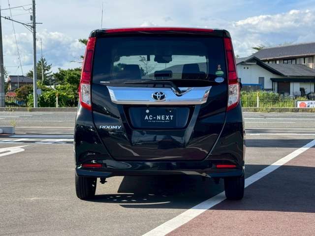 TOYOTA ROOMY 2019