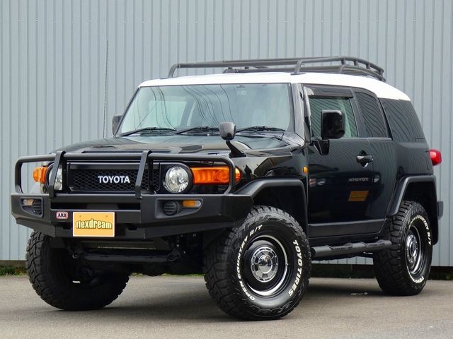 TOYOTA FJ CRUISER 4WD 2011