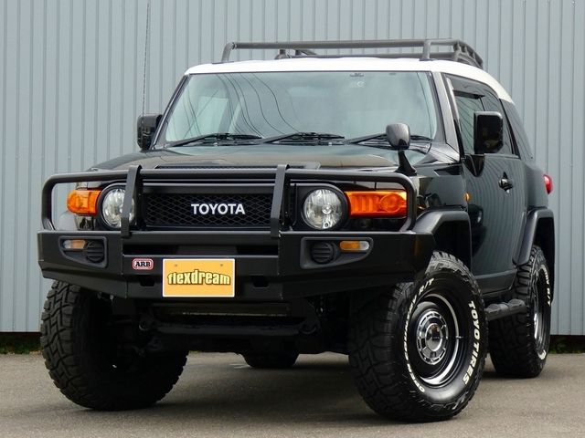 TOYOTA FJ CRUISER 4WD 2011