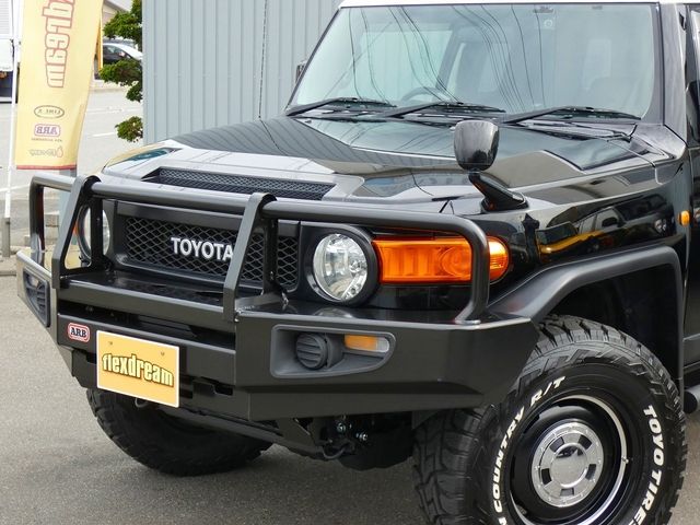 TOYOTA FJ CRUISER 4WD 2011