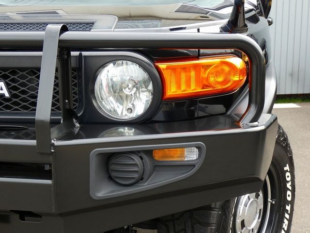 TOYOTA FJ CRUISER 4WD 2011