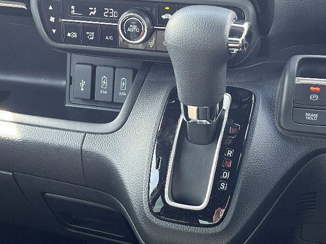 HONDA N BOX CUSTOM 2022