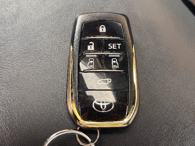 TOYOTA VELLFIRE  HYBRID 4WD 2022