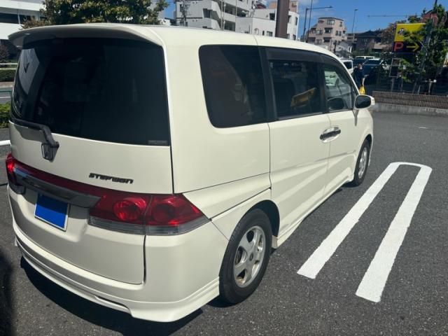HONDA STEPWAGON 2005