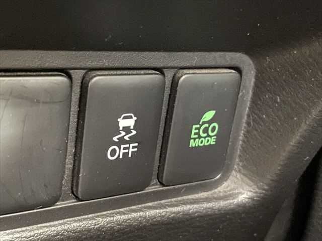 MITSUBISHI DELICA D:5 4WD 2019