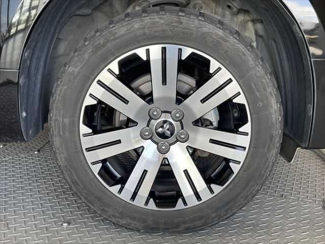 MITSUBISHI DELICA D:5 4WD 2019