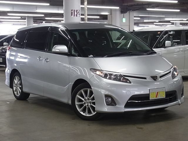 TOYOTA ESTIMA 2009
