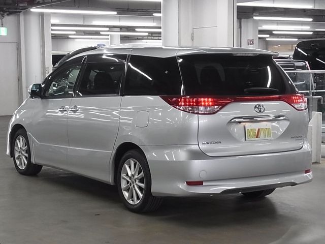 TOYOTA ESTIMA 2009