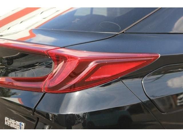 TOYOTA PRIUS PHV 2017