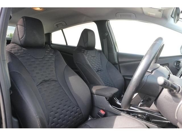 TOYOTA PRIUS PHV 2017