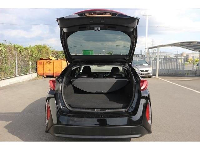 TOYOTA PRIUS PHV 2017