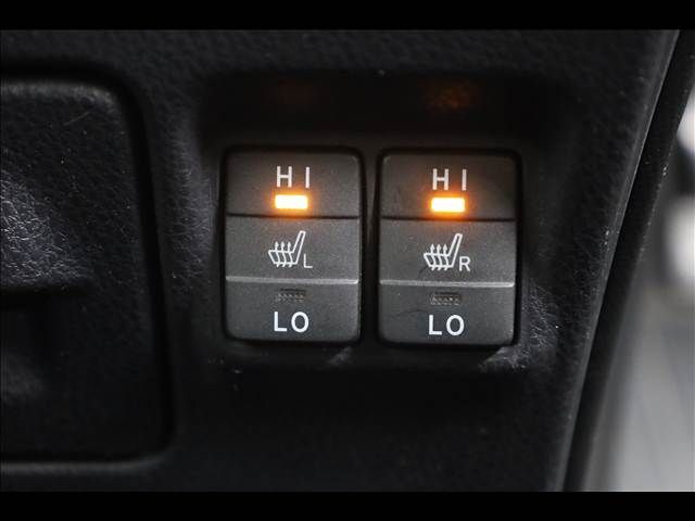 TOYOTA ESQUIRE HYBRID 2015