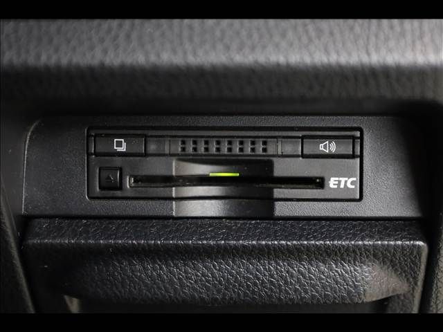 TOYOTA ESQUIRE HYBRID 2015