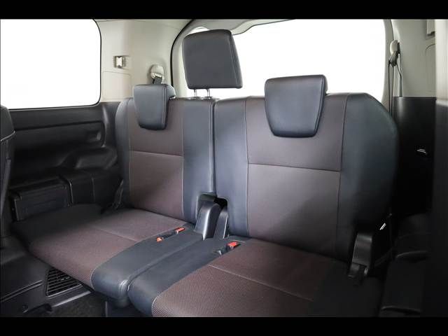 TOYOTA ESQUIRE HYBRID 2015