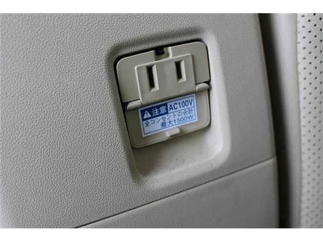 TOYOTA ALPHARD hybrid 4WD 2015