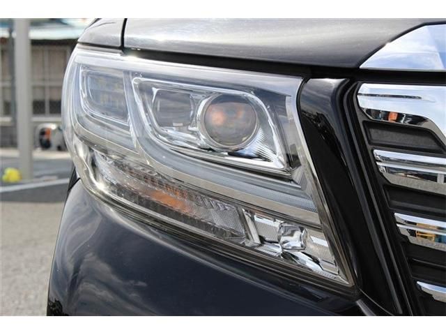 TOYOTA ALPHARD hybrid 4WD 2015