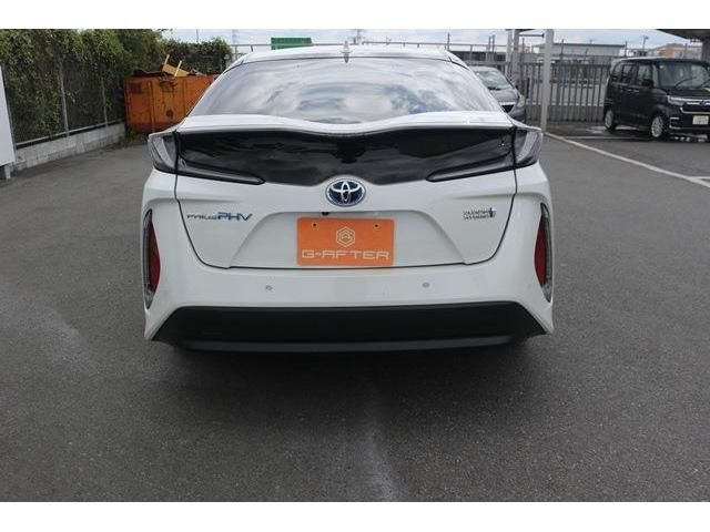 TOYOTA PRIUS PHV 2017