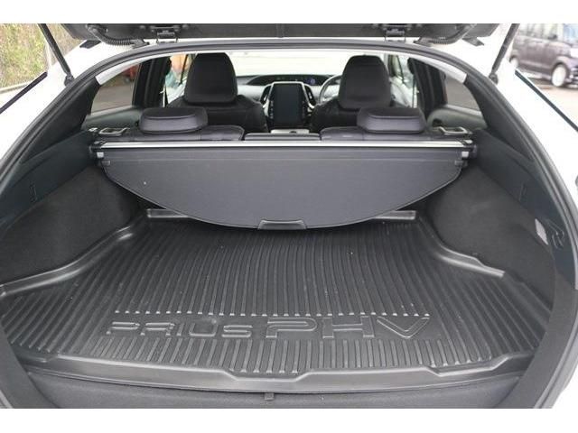 TOYOTA PRIUS PHV 2017