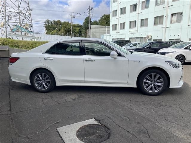TOYOTA CROWN sedan hybrid 4WD 2015