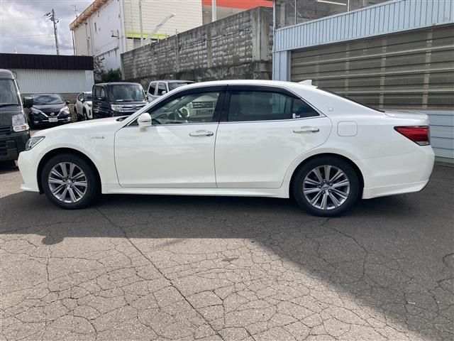 TOYOTA CROWN sedan hybrid 4WD 2015